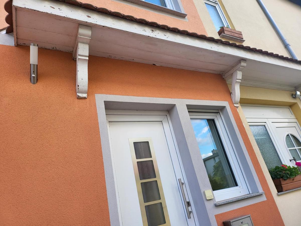 Modernes Behagliches Haus Mit Kamin, Terrasse Und Garten Magdeburg Bagian luar foto